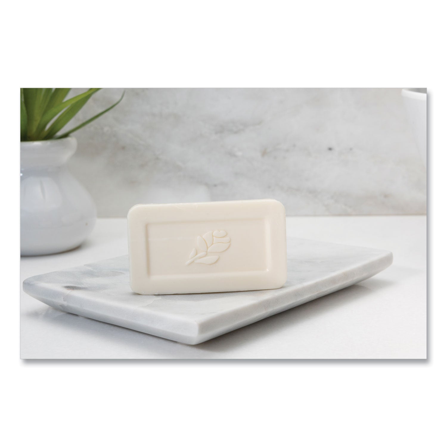 unwrapped-amenity-bar-soap-fresh-scent-#1-1-2-500-carton_gtp400150 - 2