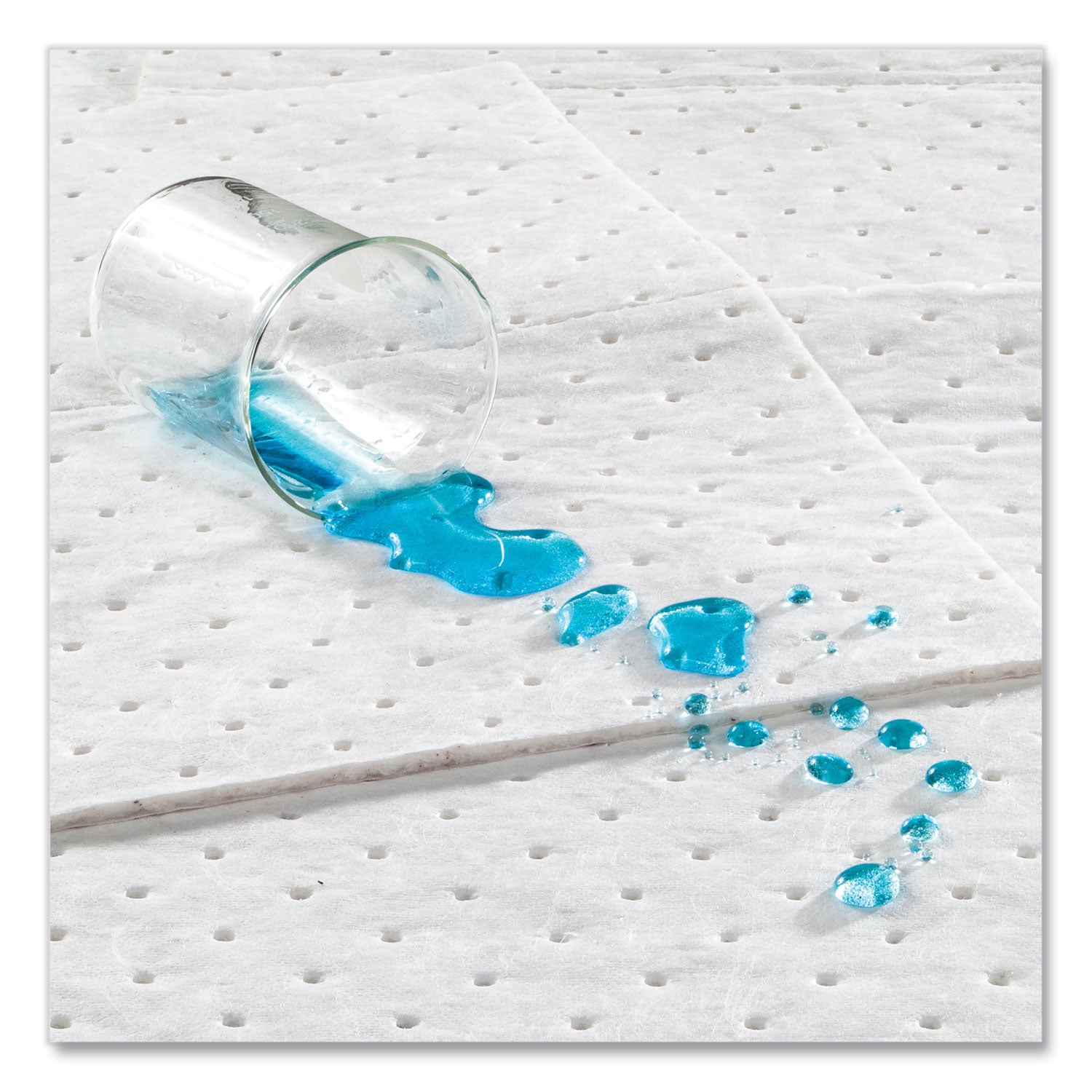 TASKBrand Industrial Oil Only Sorbent Pad, 0.21 gal, 15 x 18, 100/Carton