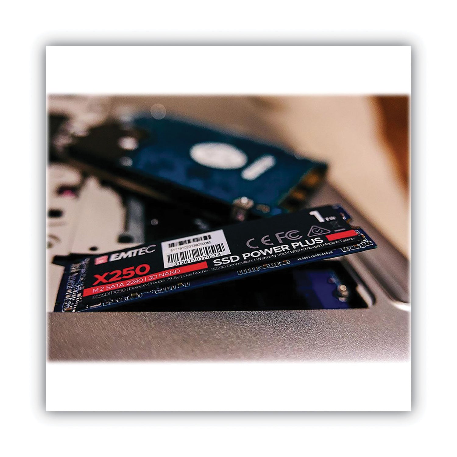 x250-power-plus-internal-solid-state-drive-1-tb-sata-iii_emcecssd1tx250 - 5