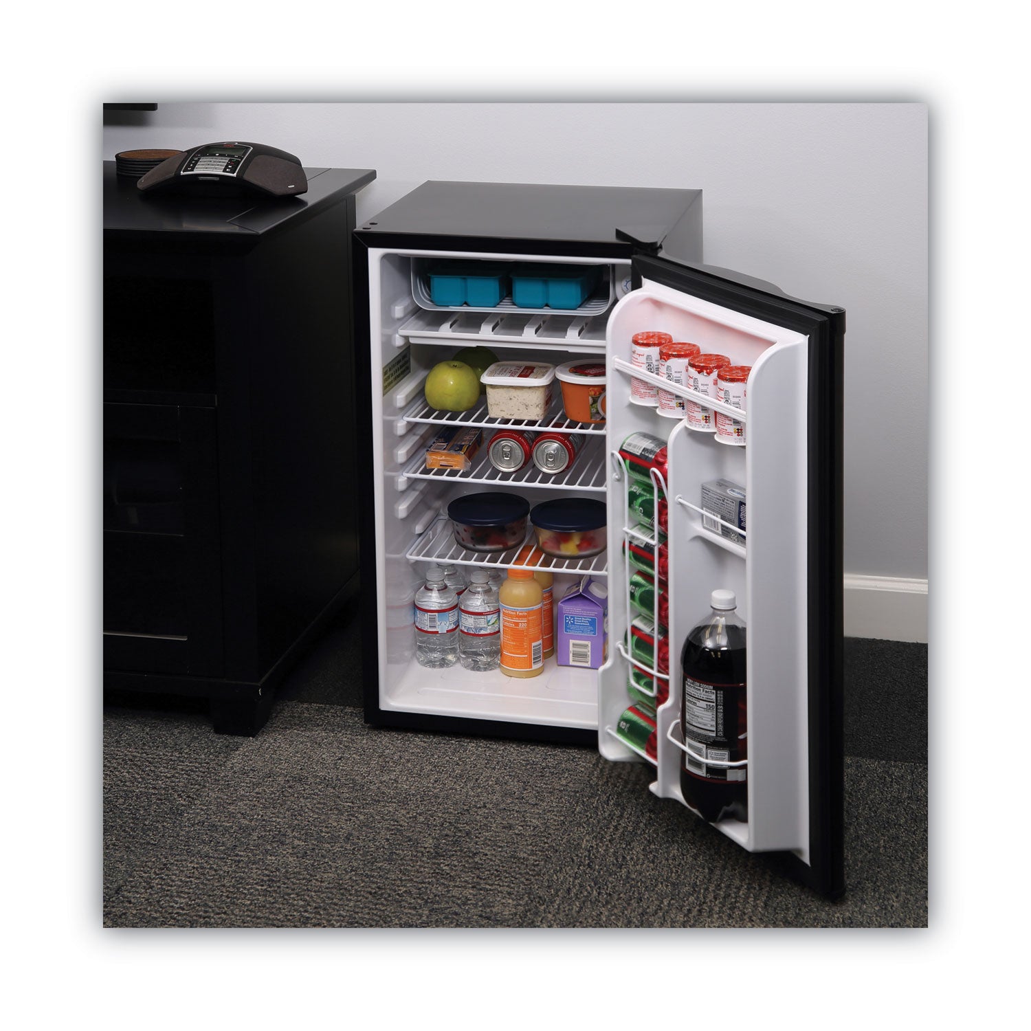 32-cu-ft-refrigerator-with-chiller-compartment-black_alerf333b - 5