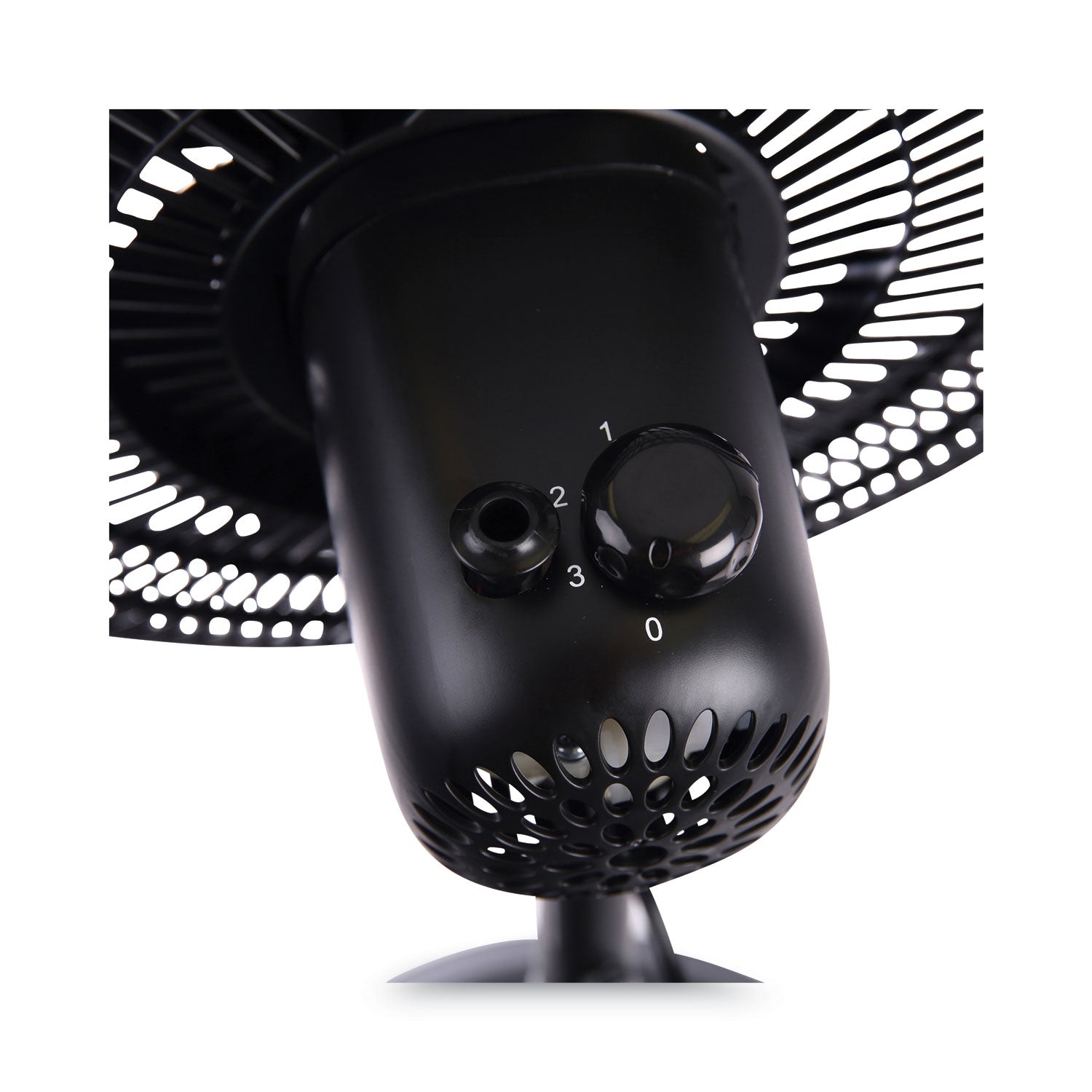 16-3-speed-oscillating-pedestal-stand-fan-metal-plastic-black_alefanp16b - 5