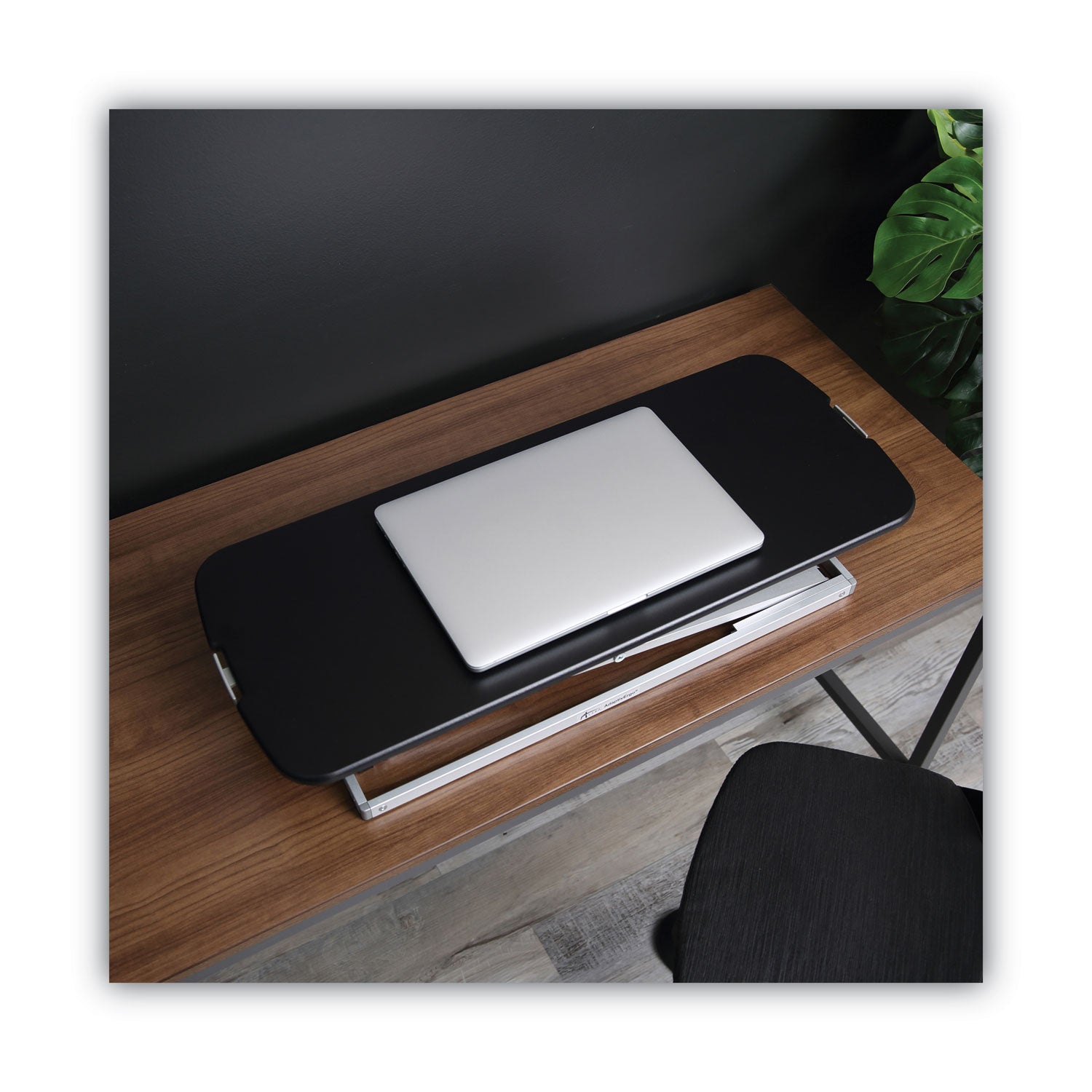 adaptivergo-laptop-lifting-workstation-3125-x-1263-x-138-to-16-black-silver_aleaewr7b - 4