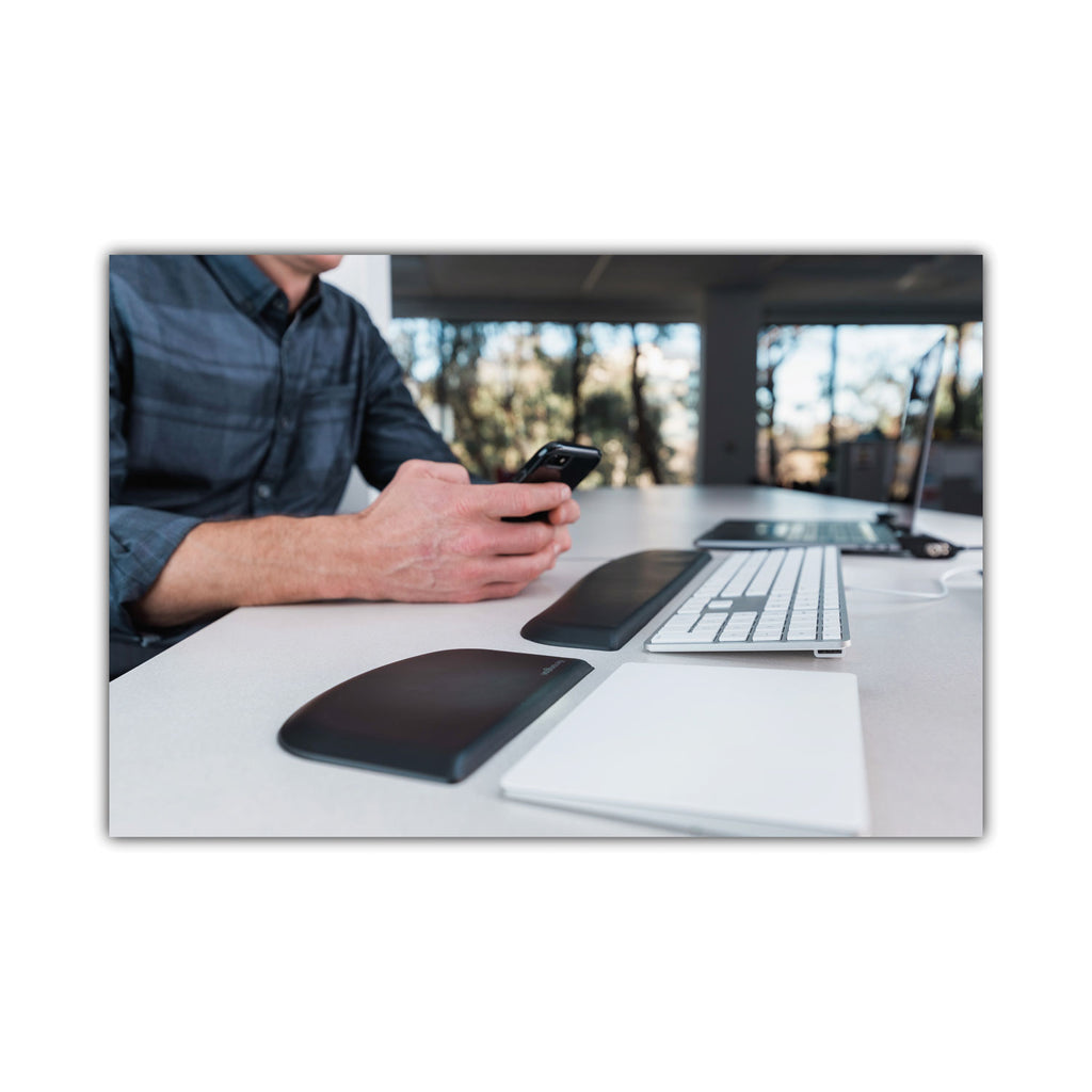 ergosoft-wrist-rest-for-slim-mouse-trackpad-63-x-43-black_kmw52803 - 7