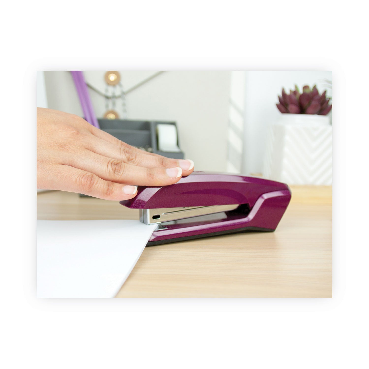 ascend-stapler-20-sheet-capacity-magenta_bosb210rmag - 5