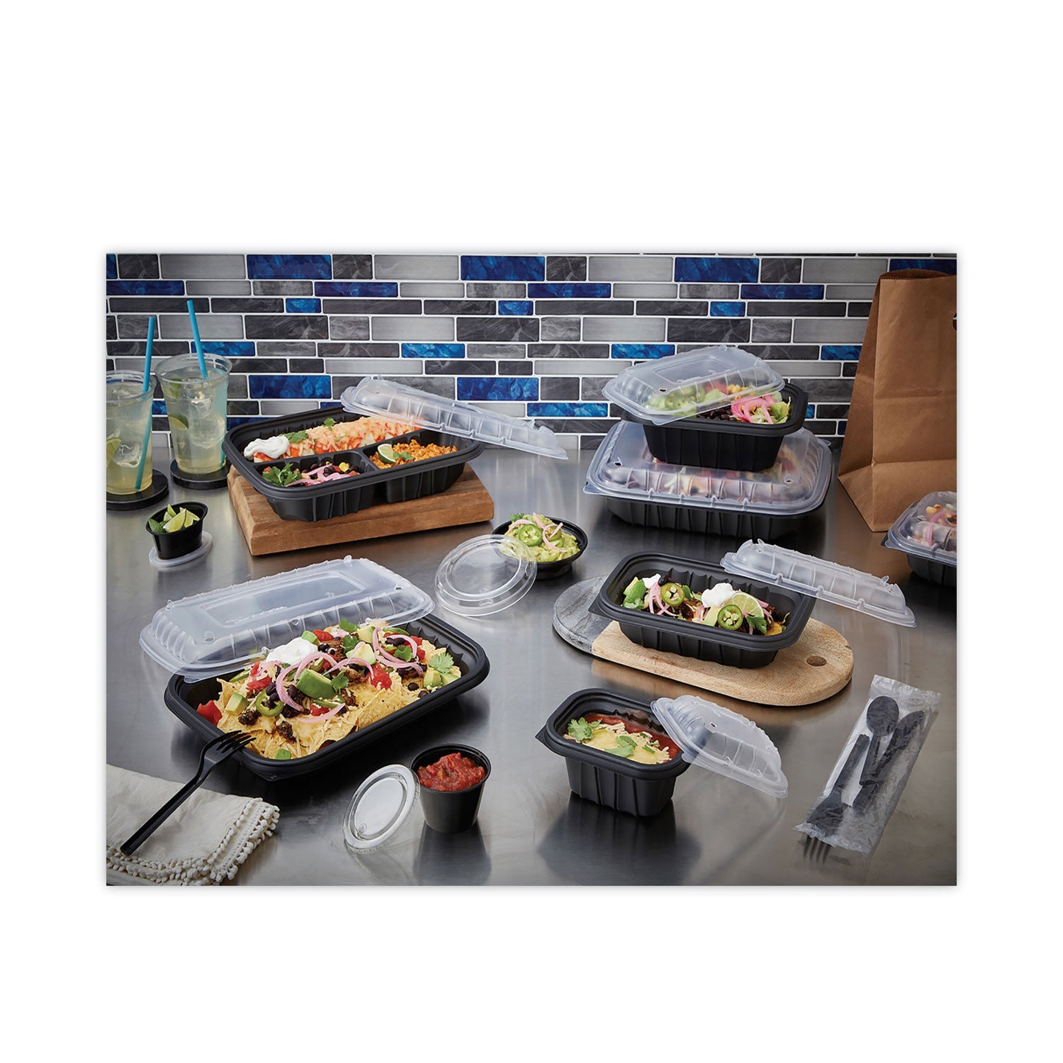 EarthChoice Entree2Go Takeout Container, 3-Compartment, 48 oz, 11.75 x 8.75 x 2.13, Black, Plastic, 200/Carton