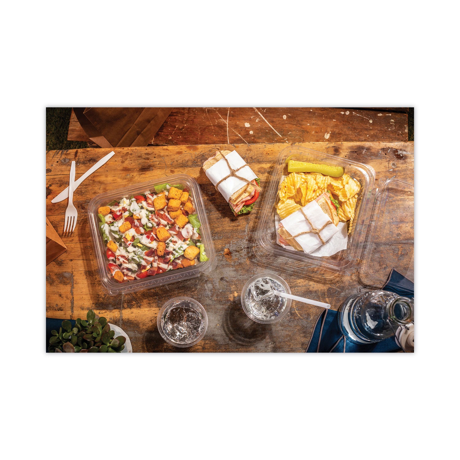 earthchoice-tamper-evident-recycled-hinged-lid-deli-container-16-oz-725-x-638-x-1-clear-plastic-240-carton_pcttehl7x616s - 6