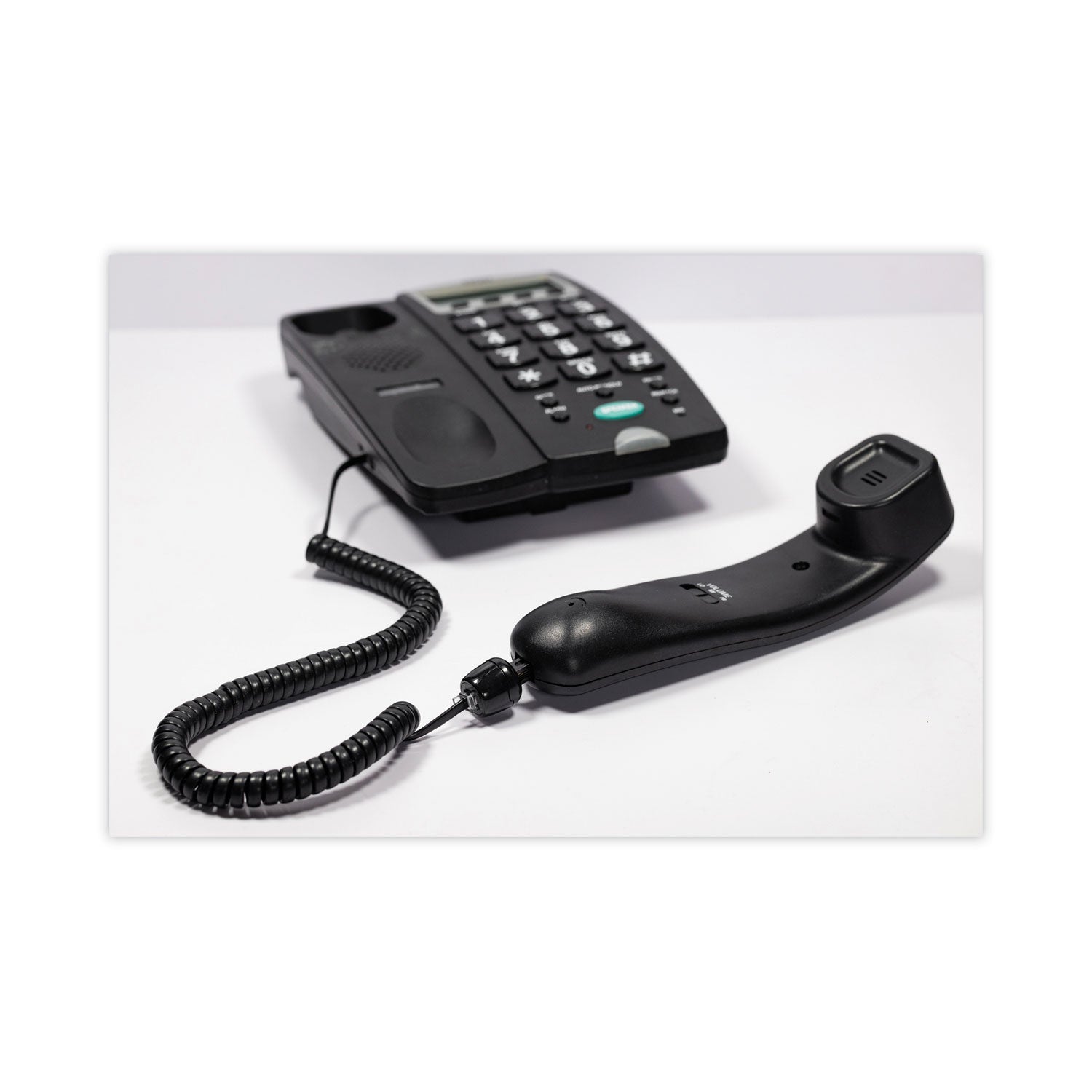 untangler-rotating-phone-cord-detangler-black_sof35051 - 3