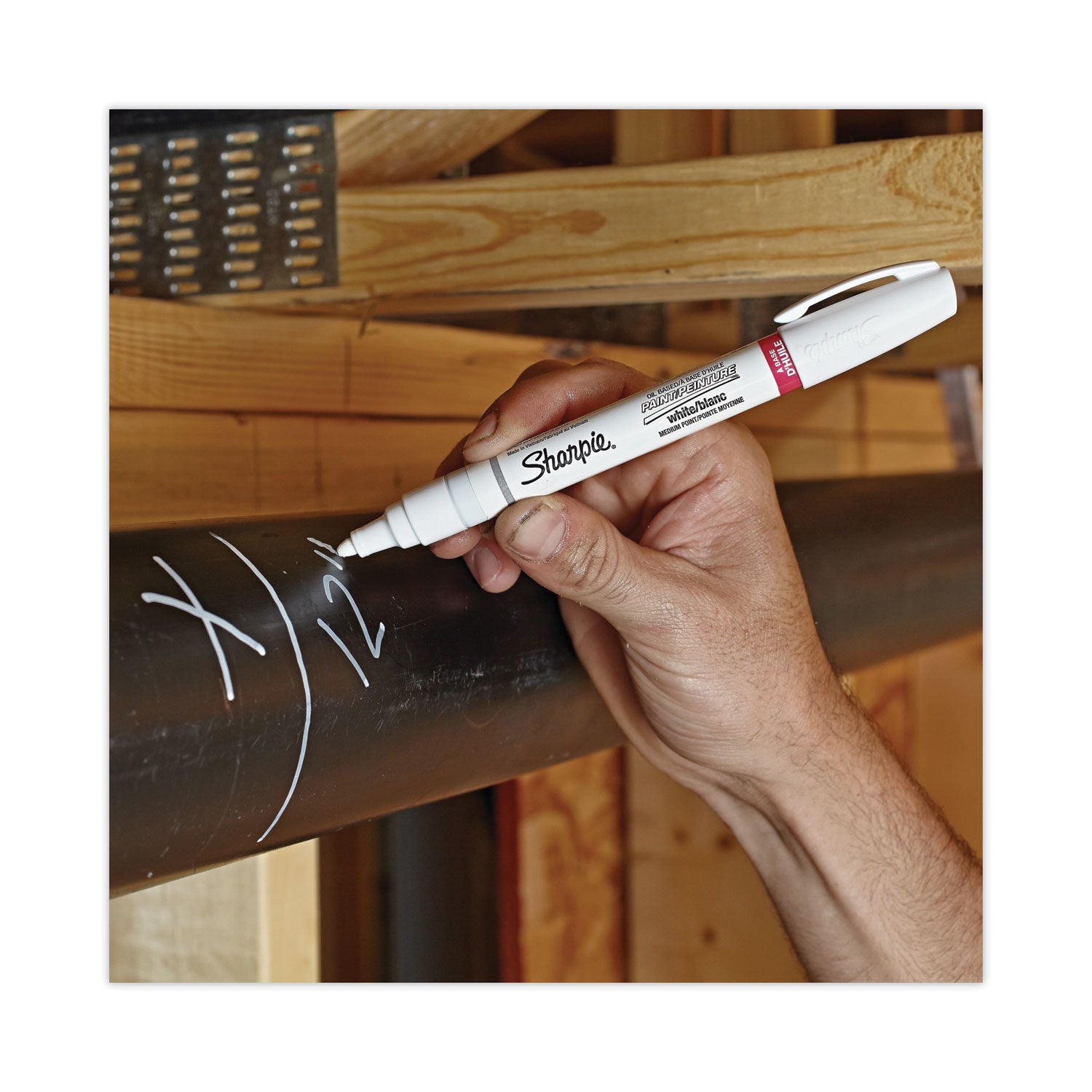 permanent-paint-marker-fine-bullet-tip-white-dozen_san2107616 - 4
