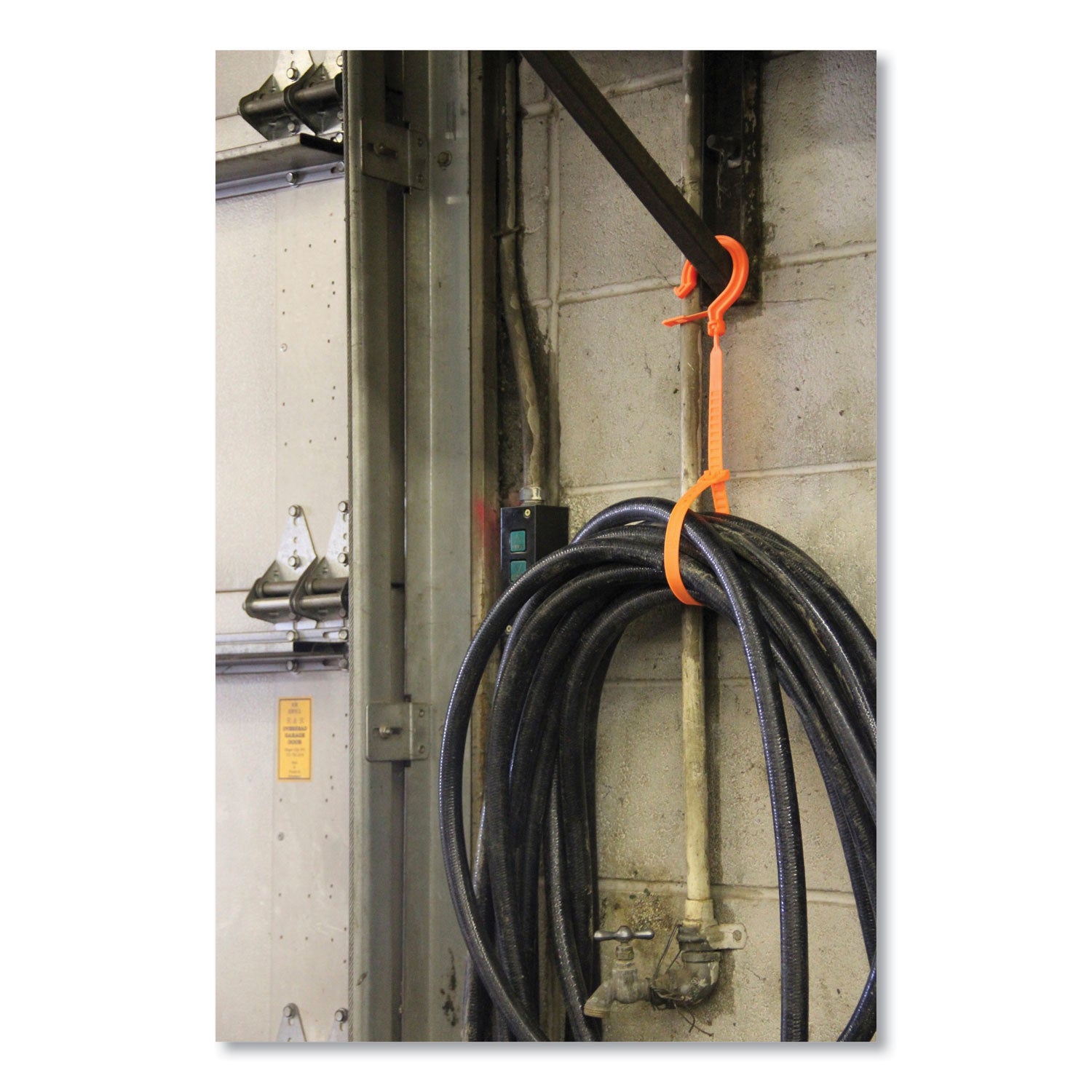 squids-3540-large-locking-hook-short-nylon-orange-44-lb-capacity-ships-in-1-3-business-days_ego33402 - 4
