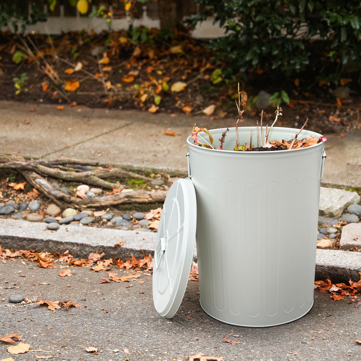20 Gal Beige Galvanized Steel Round Trash Can with Lid - 1
