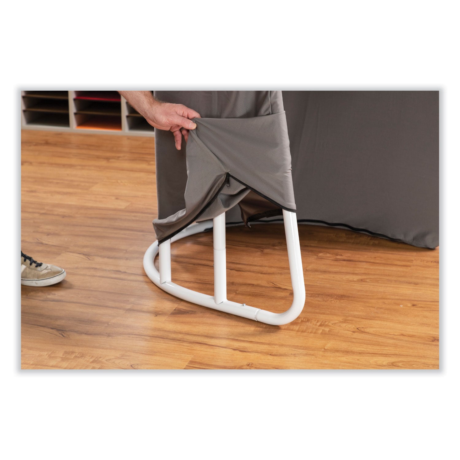 roam-touchdown-workstation-33-x-30-x-515-beech-dark-gray-ships-in-1-3-business-days_saf1958dg - 5