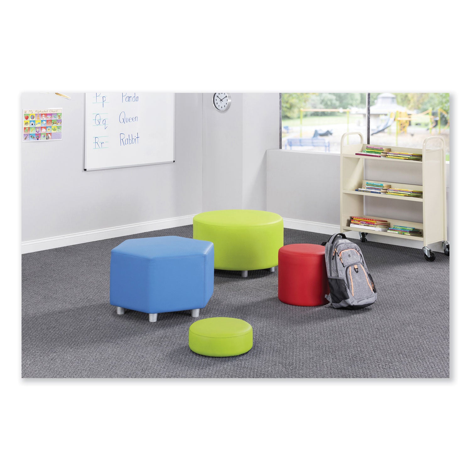 learn-15-round-vinyl-floor-seat-15-dia-x-575h-red-ships-in-1-3-business-days_saf8121rv - 2