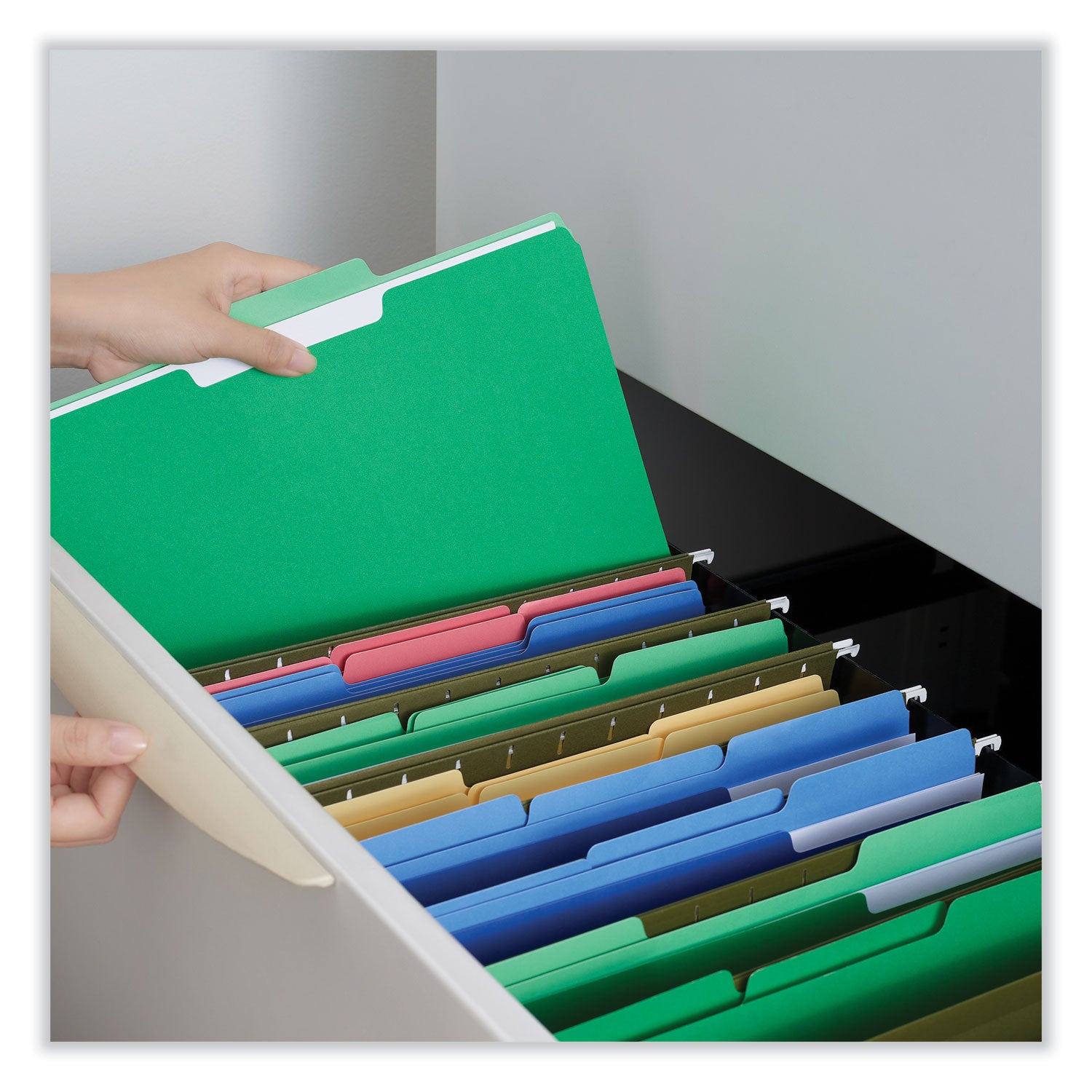 Interior File Folders, 1/3-Cut Tabs: Assorted, Legal Size, 11-pt Stock, Green, 100/Box - 