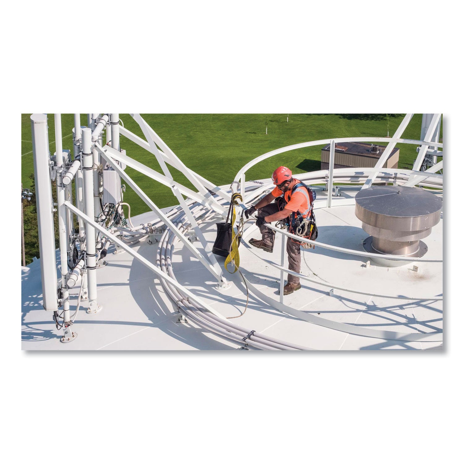 Arsenal 5970 Swiveling Hook Nylon Hoist Bucket, 100 lb, Black, Ships in 1-3 Business Days