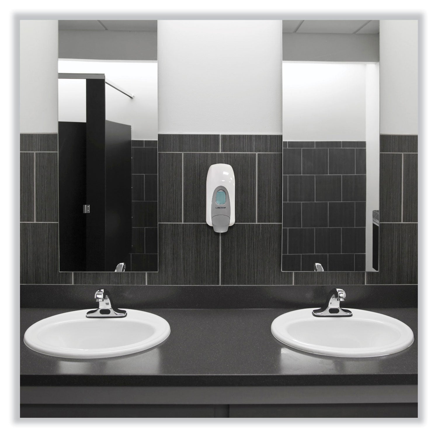 Betco Clario Manual Skin Care Foam Dispenser - Manual - 1.06 quart Capacity - Hygienic, Refillable, Site Window, Durable - White - 12 / Carton - 7