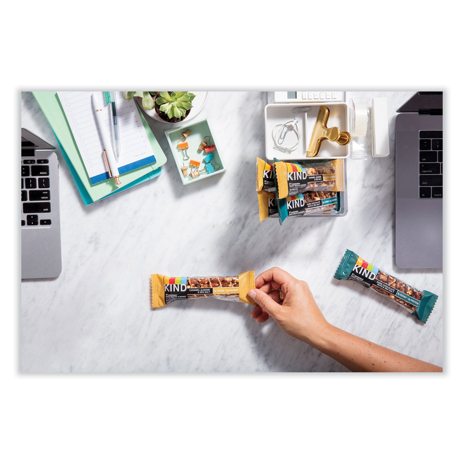 nuts-and-spices-bar-peanut-butter-14-oz-12-pack_knd27742 - 3