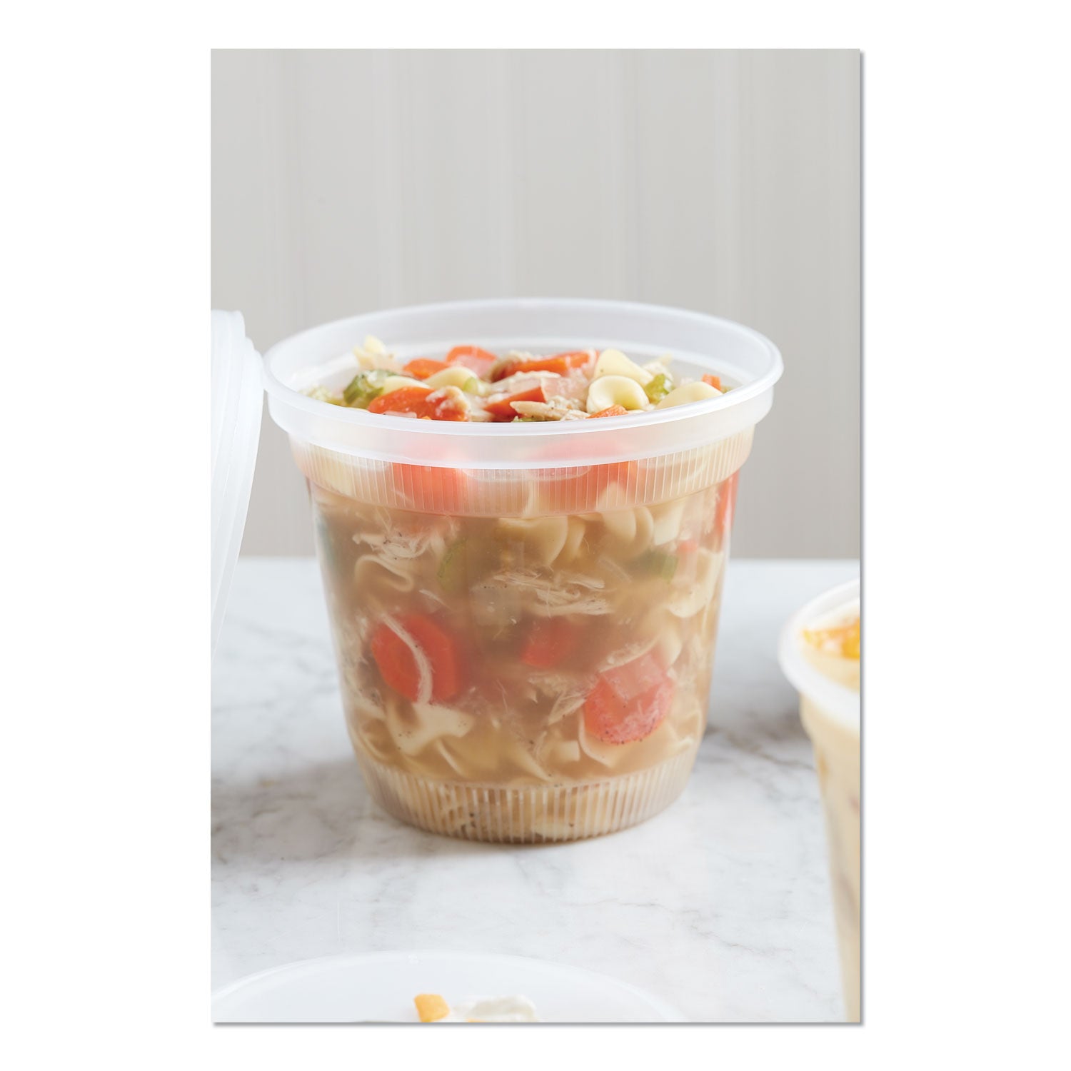 newspring-delitainer-microwavable-container-32-oz-55-x-55-x-49-clear-plastic-200-carton_pctl8328 - 2
