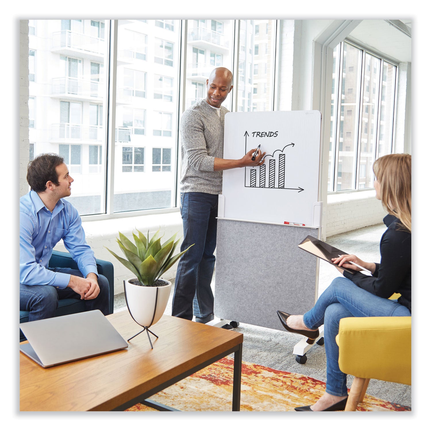 agile-glass-dry-erase-easel-255-x-605-white-surface_qrtq293066w - 6