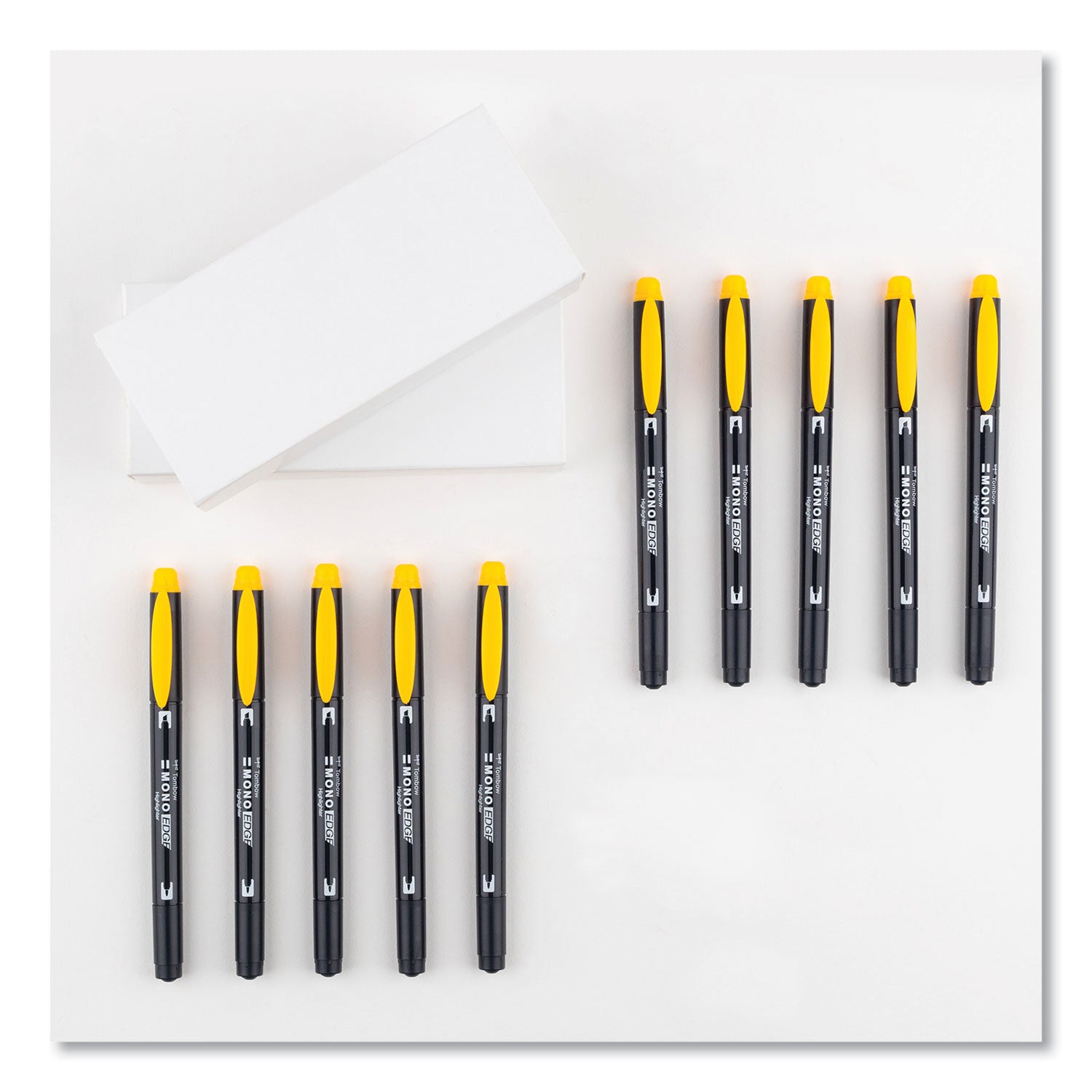 highlighters-golden-yellow-ink-bullet-chisel-tip-golden-yellow-barrel-10-box_tom56410 - 4