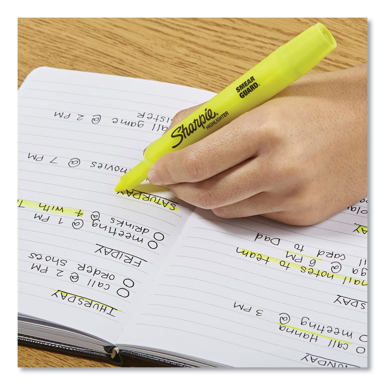 tank-style-highlighters-fluorescent-yellow-ink-chisel-tip-yellow-barrel-5-pack_san1809200 - 4