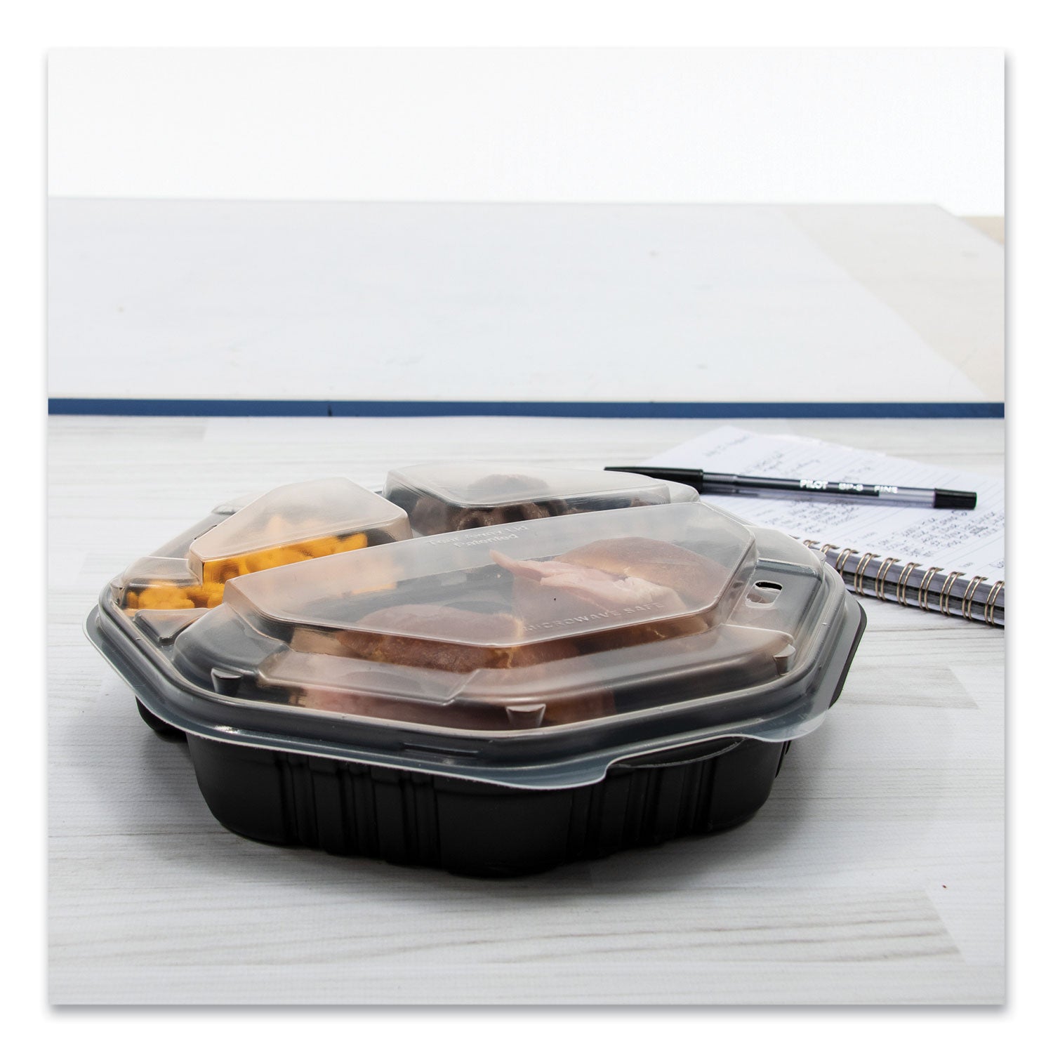 octaview-hinged-lid-hot-food-containers-3-compartment-38-oz-955-x-91-x-24-black-clear-plastic-100-carton_scc809014pp94 - 3