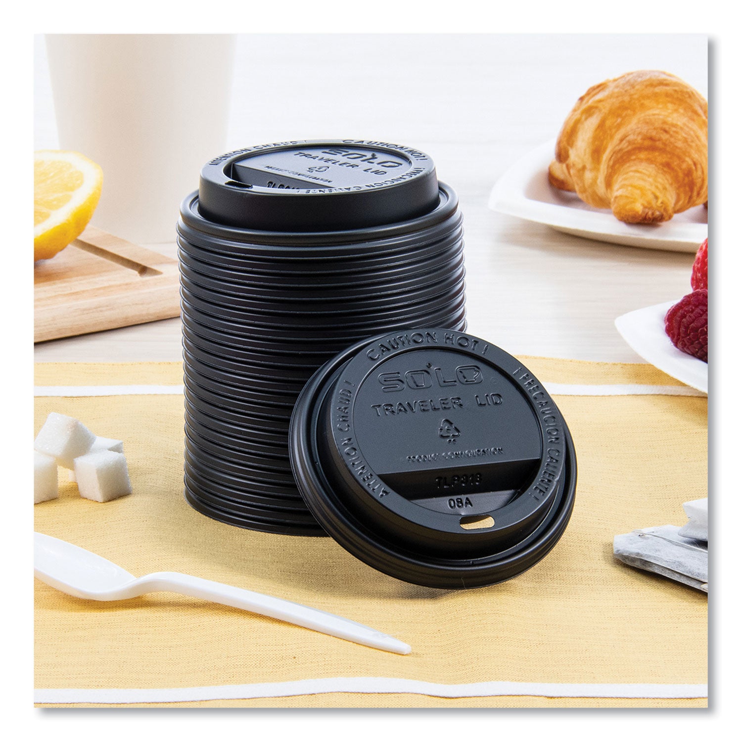 Traveler Cappuccino Style Dome Lid, Fits 10 oz to 24 oz Cups, Black, 100/Sleeve, 10 Sleeves/Carton