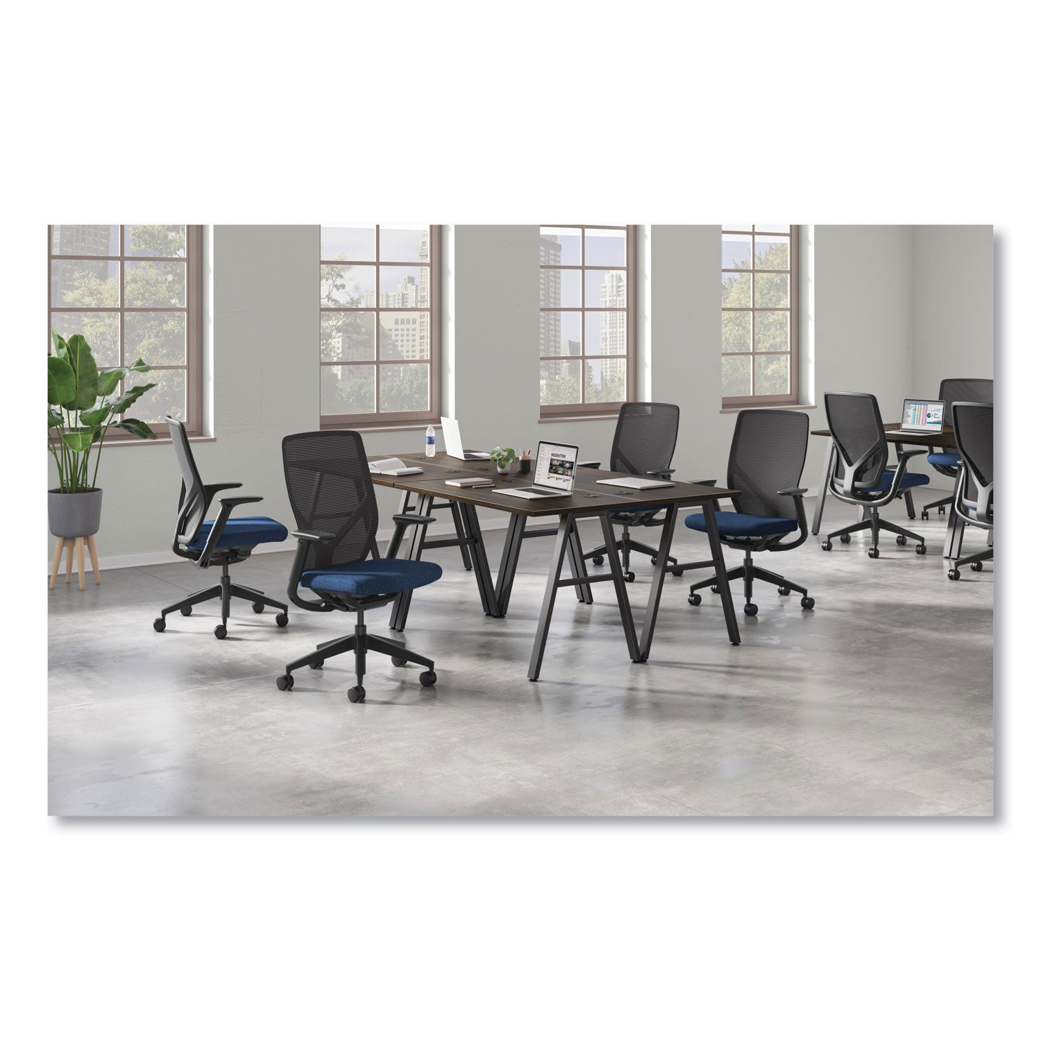 flexion-mesh-back-chair-supports-up-to-300-lb-1481-to-197-seat-ht-navy-seat-black-back-base-ships-in-7-10-bus-days_honfxtsamax13nl - 3