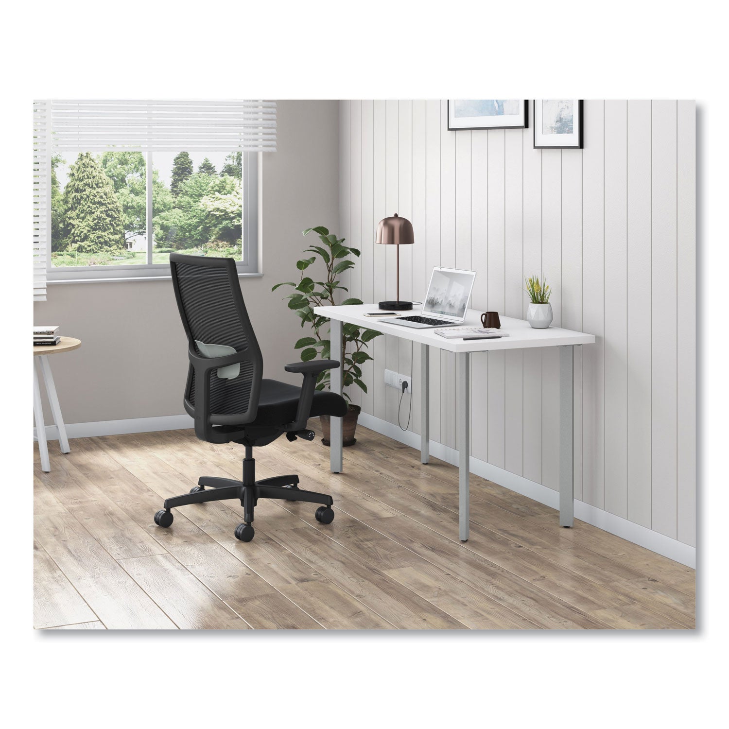 ignition-20-4-way-stretch-mid-back-mesh-task-chair-gray-adjustable-lumbar-support-black-ships-in-7-10-business-days_honi2mm2amc10tt - 4
