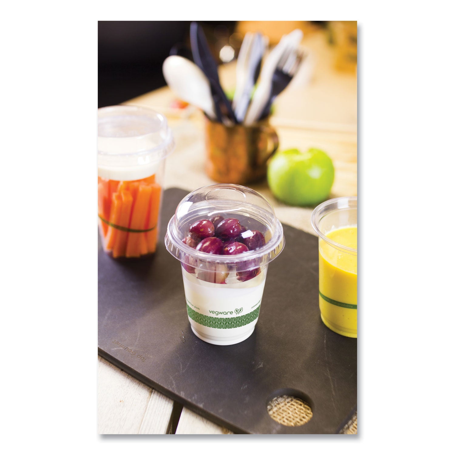 76-series-cold-cup-7-oz-clear-green-1000-carton_vegr200g - 3