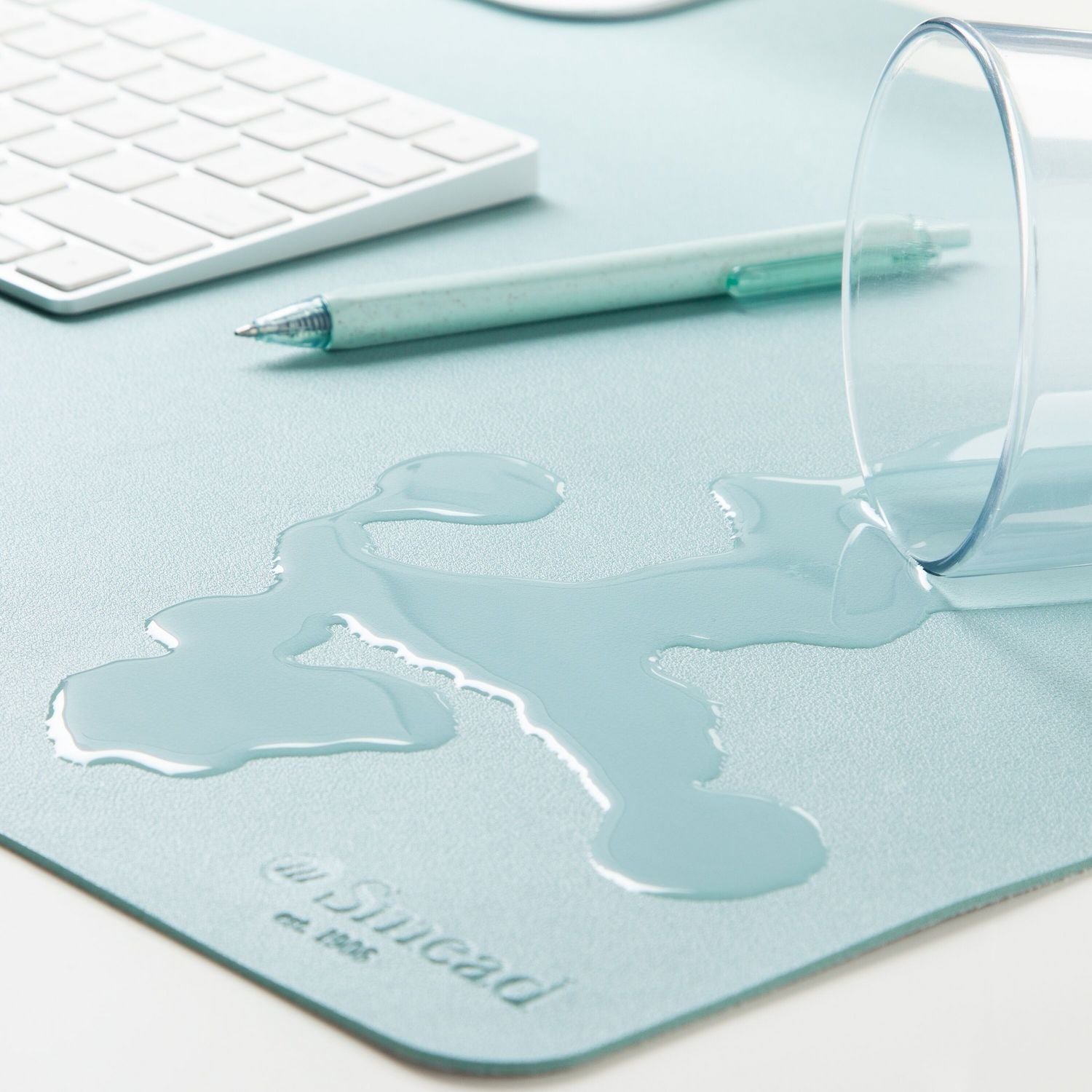 vegan-leather-desk-pads-236-x-137-light-blue_smd64840 - 4