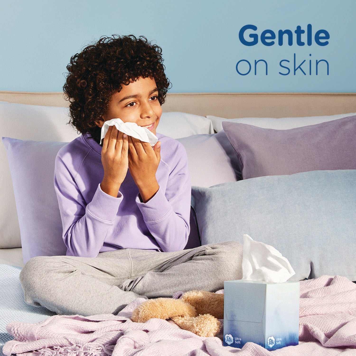 ultra-soft-facial-tissue-2-ply-white-72-sheets-box_pgc97788bx - 3