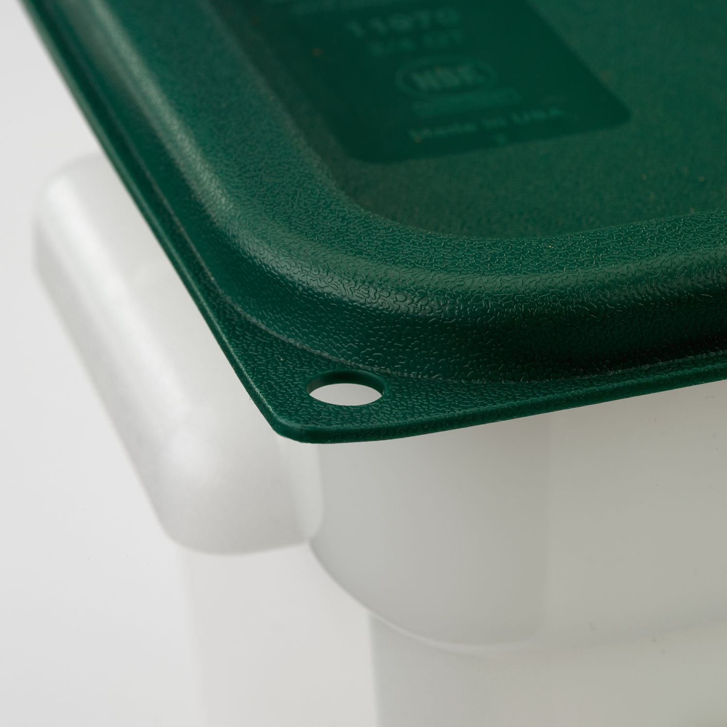 squares-food-storage-container-lid-731-x-731-x-063-forest-green-plastic_cfs1197008 - 2