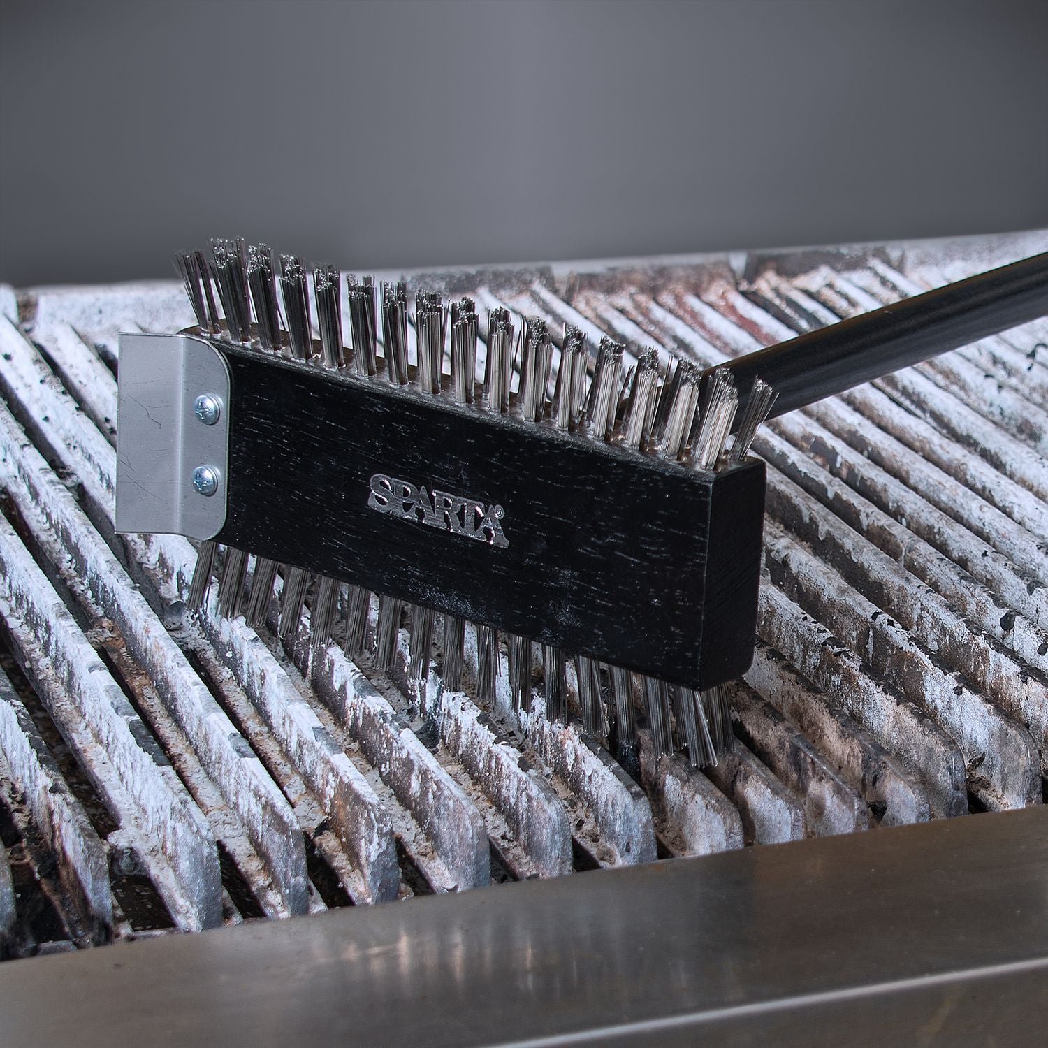 Sparta Broiler Master Grill Brush and Scraper with Handle, Metal Bristles, 48" Natural Wood Handle
