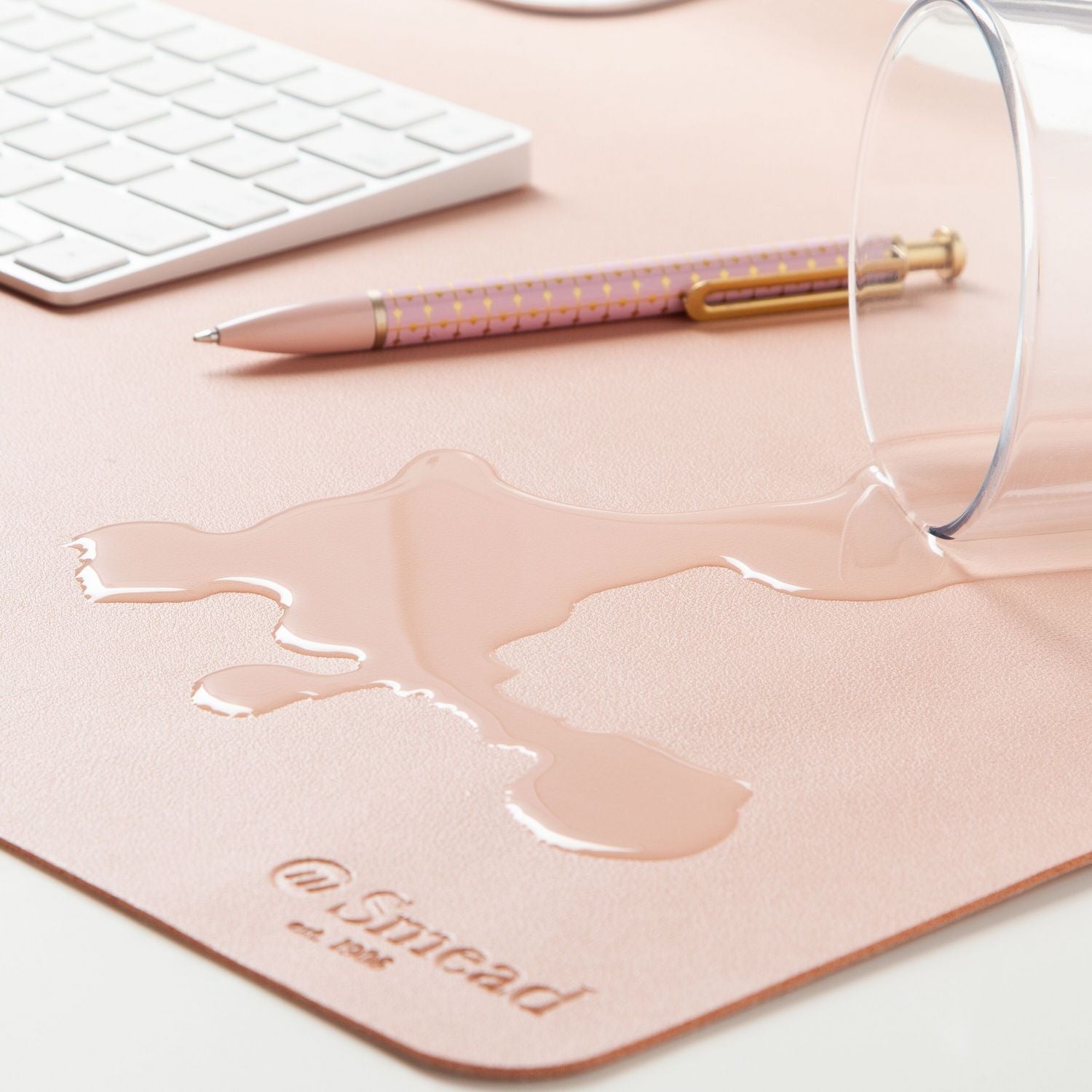 vegan-leather-desk-pads-36-x-17-light-pink_smd64829 - 4