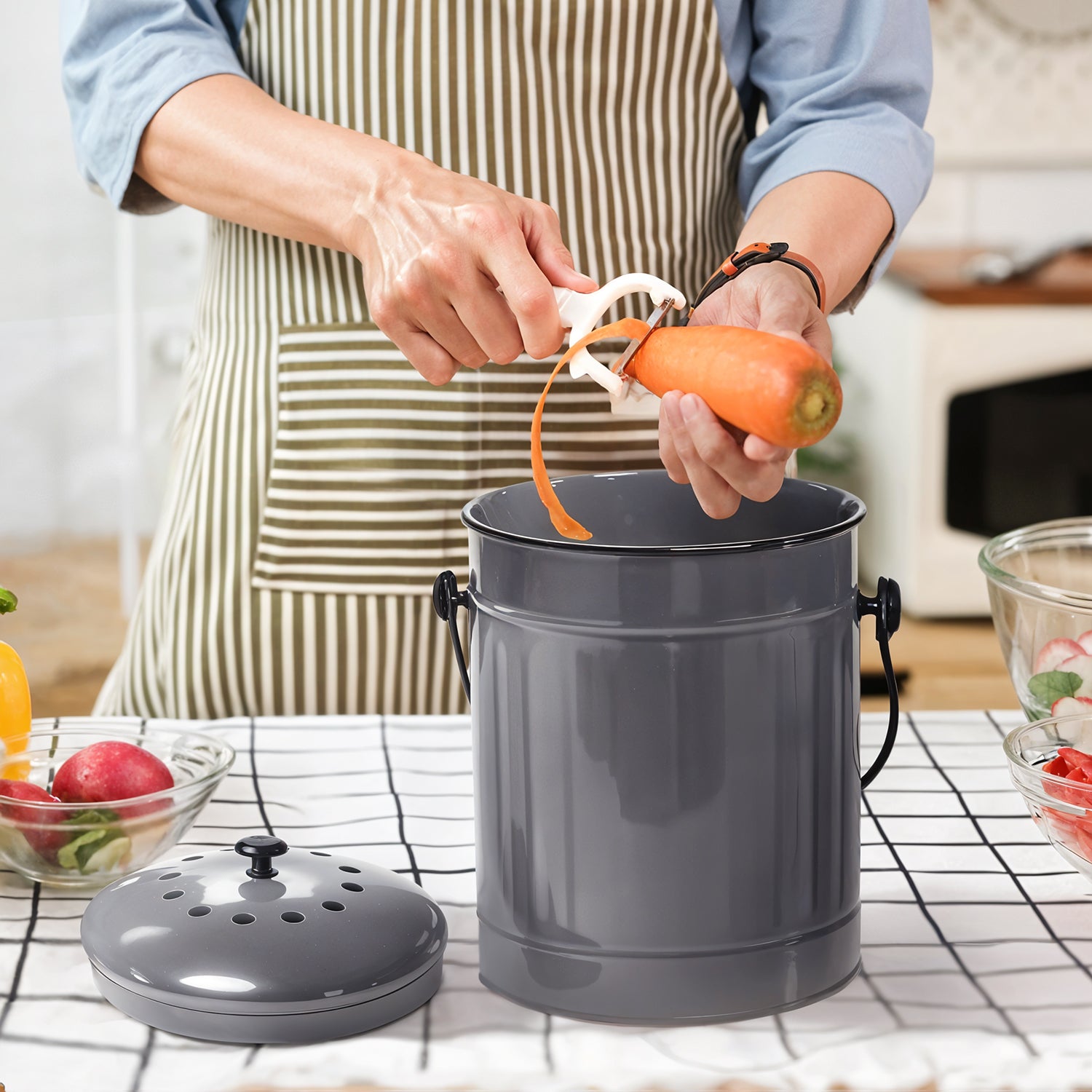 1.5 Gallon Gray Metal Compost Bin with Airflow Lid and One Charcoal Filter