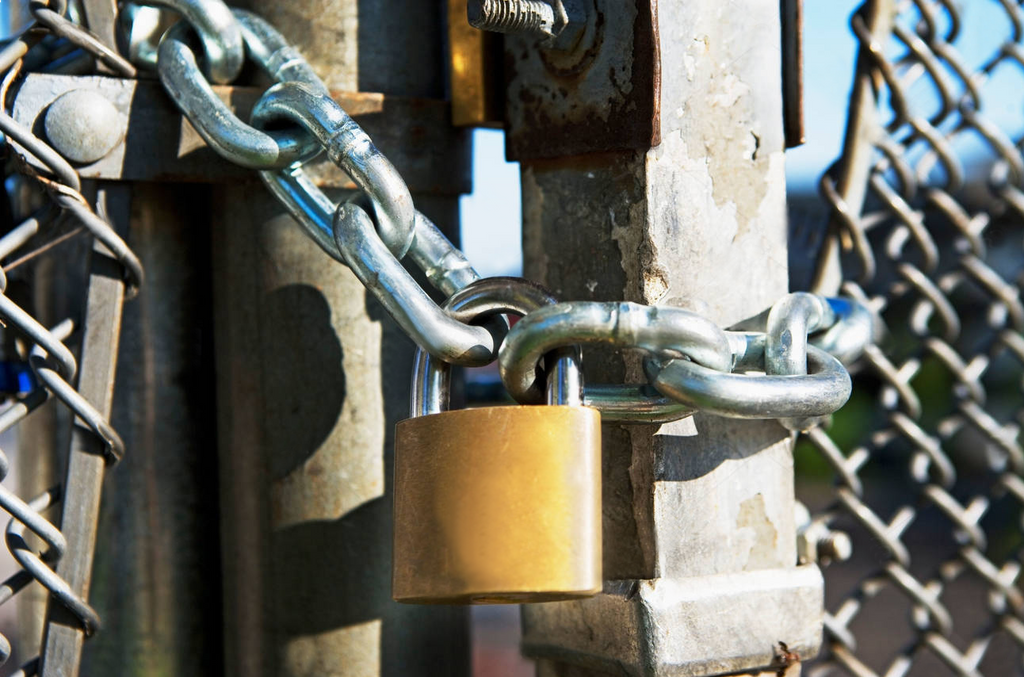 3/4" (20mm) Standard Shackle Brass Padlock - 7